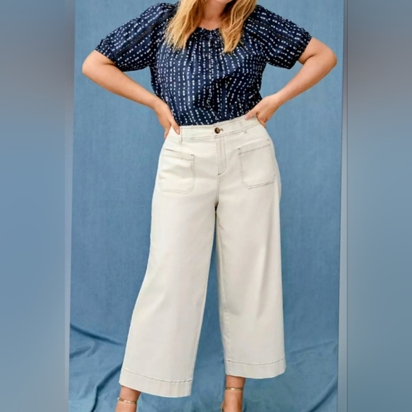 Lane Bryant Crop Button-Down Elastic Hem Top - Picture 2 of 6